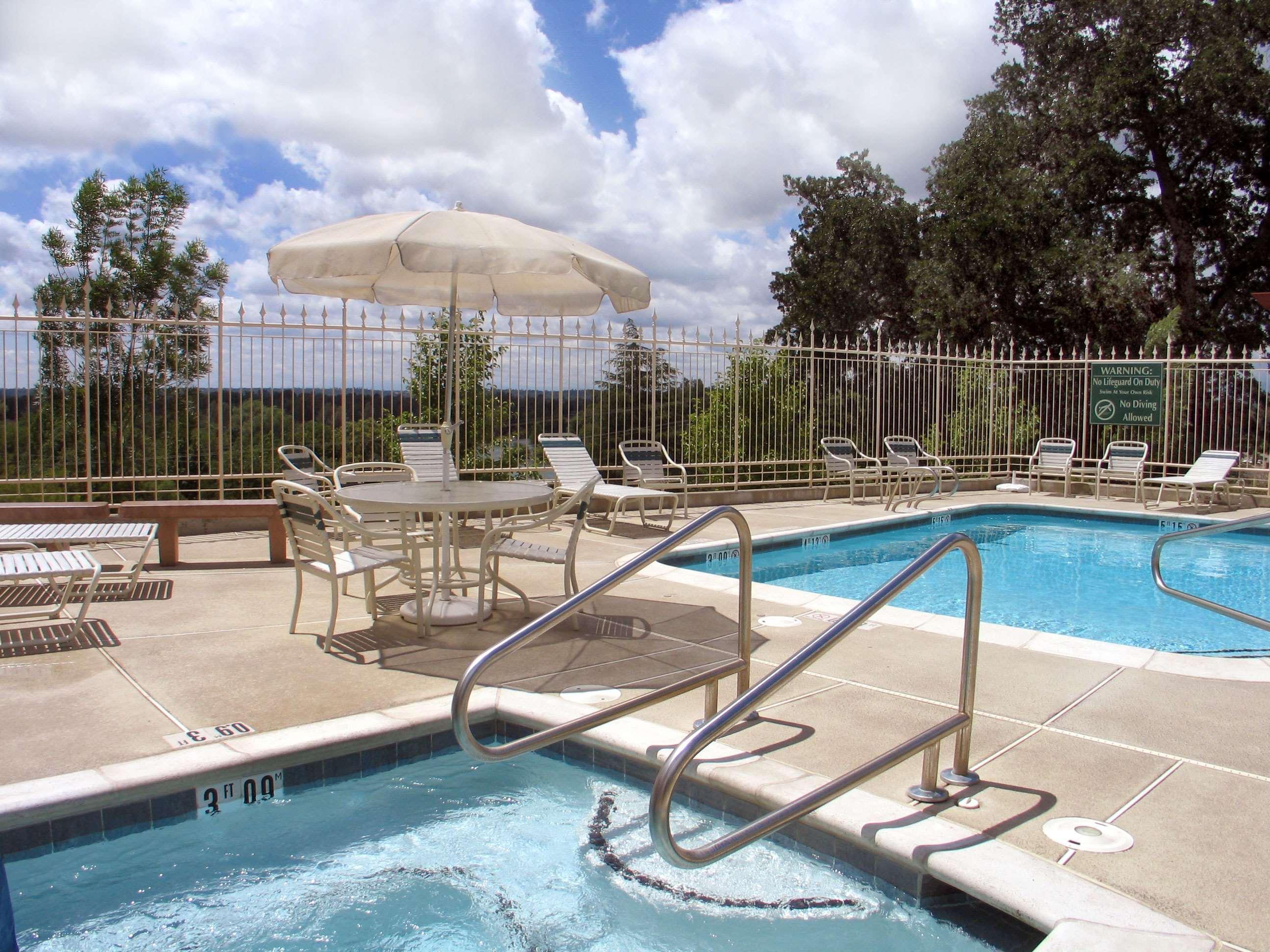 Hilton Garden Hotel 3*